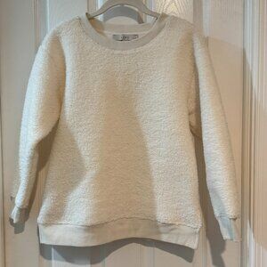 Sweatshirt / sweater